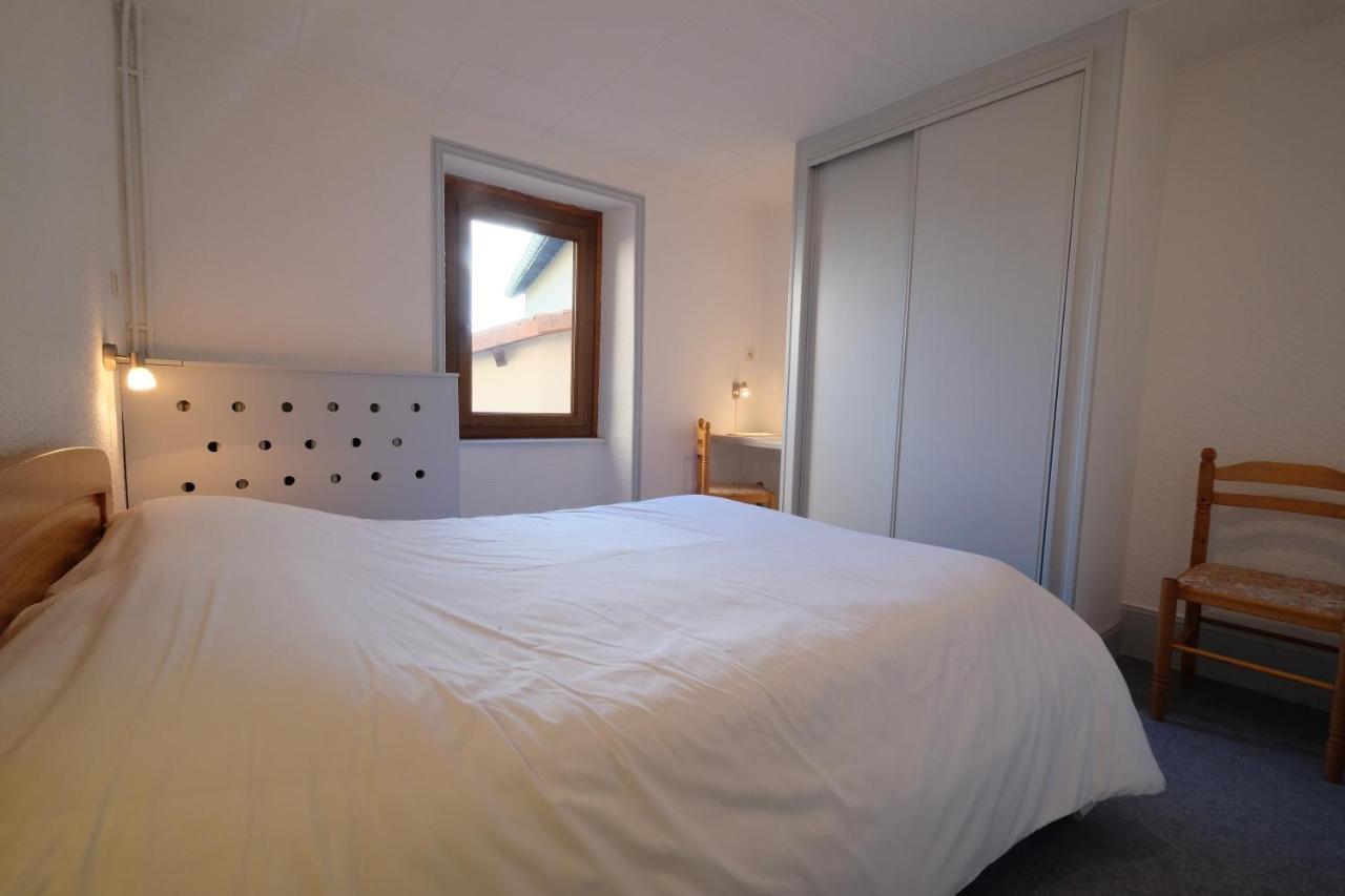 Les Quatre Vents Hotel Courpiere Exterior photo